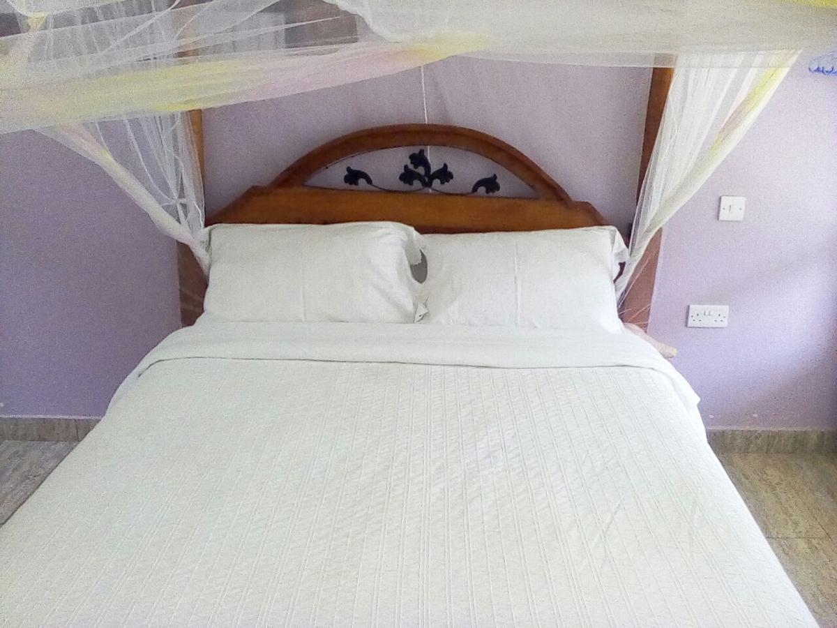 Hippo Safaris Resort Naivasha Exterior photo