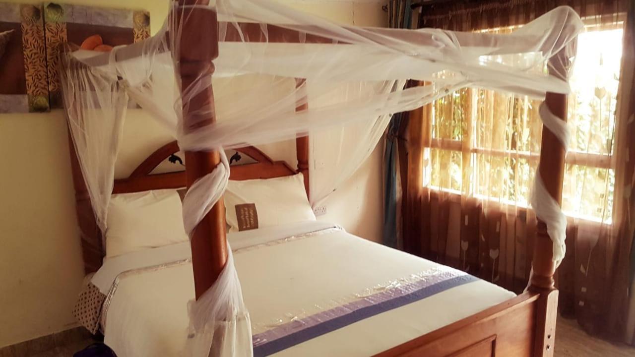 Hippo Safaris Resort Naivasha Exterior photo